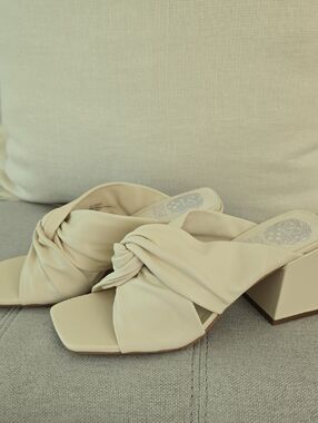 Vince Camuto Leather Cream Knotted Block Heel Slides - NWOT